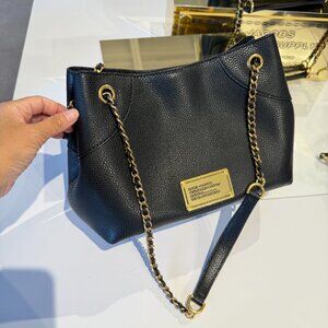 Marc Jacob The Small Plaza Tote Pebbled Leather 4F5HTT023H01, $395
